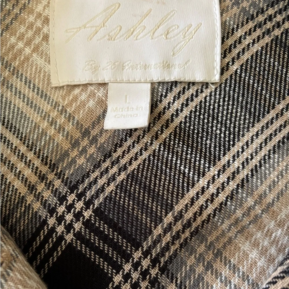 Ashley By 26 Plaid Button-Up Shirt - Picture 3 of 10
